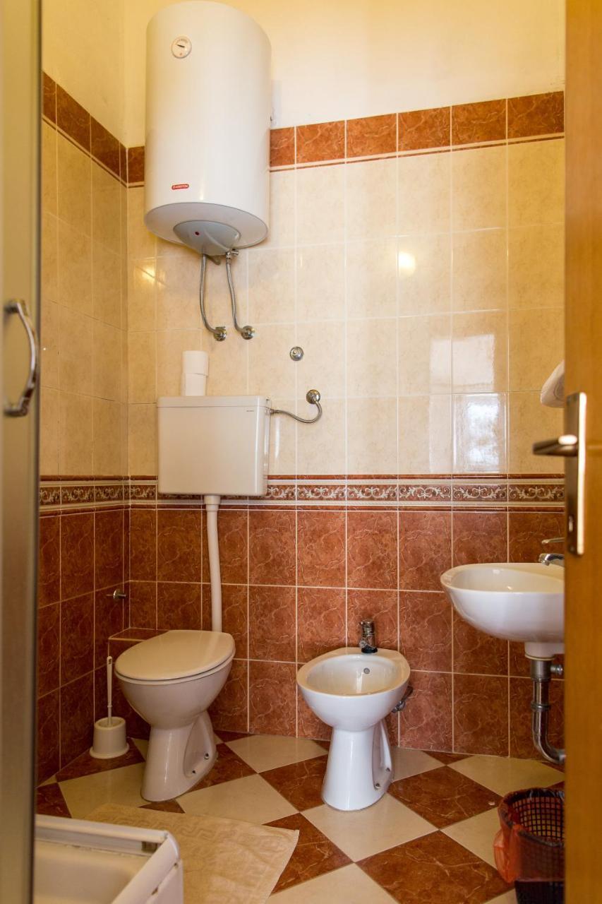 Guest House Mandarina Будва Екстер'єр фото